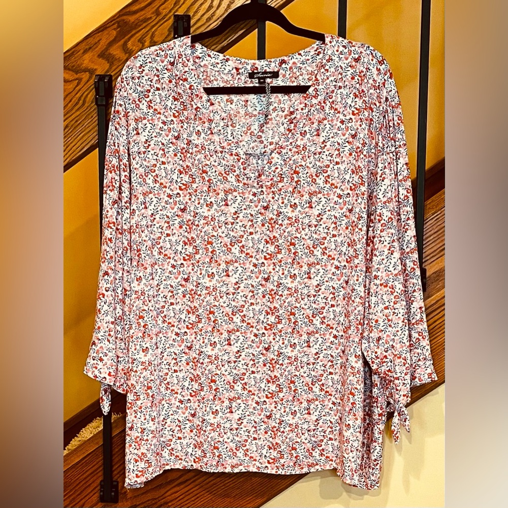 Soirée Women’s Top 3/4 Sleeve V Neck Micro Floral SZ. 3X NWOT